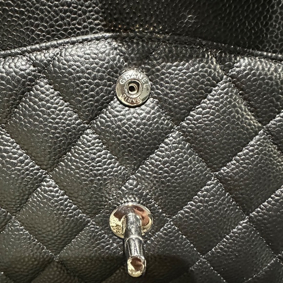 Chanel Classic Medium Double Flap - Picture 17 of 17